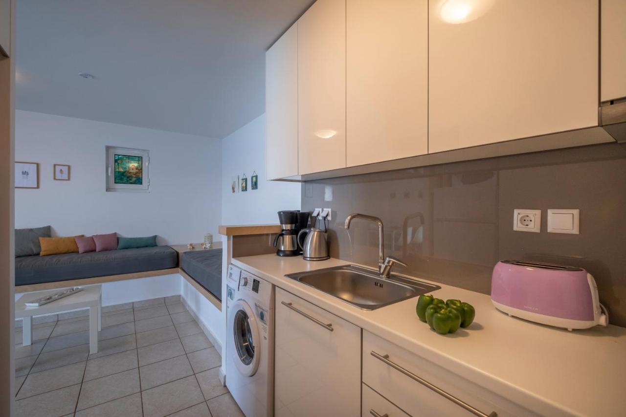 Meli Apartments & Villas Kivérion Eksteriør billede