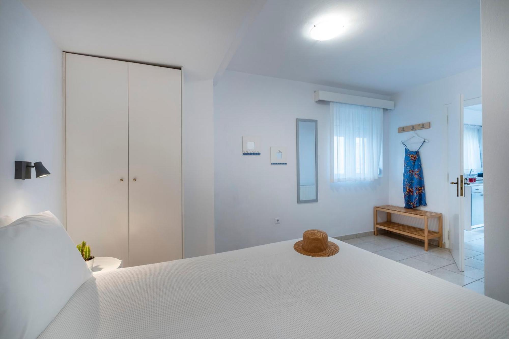 Meli Apartments & Villas Kivérion Eksteriør billede