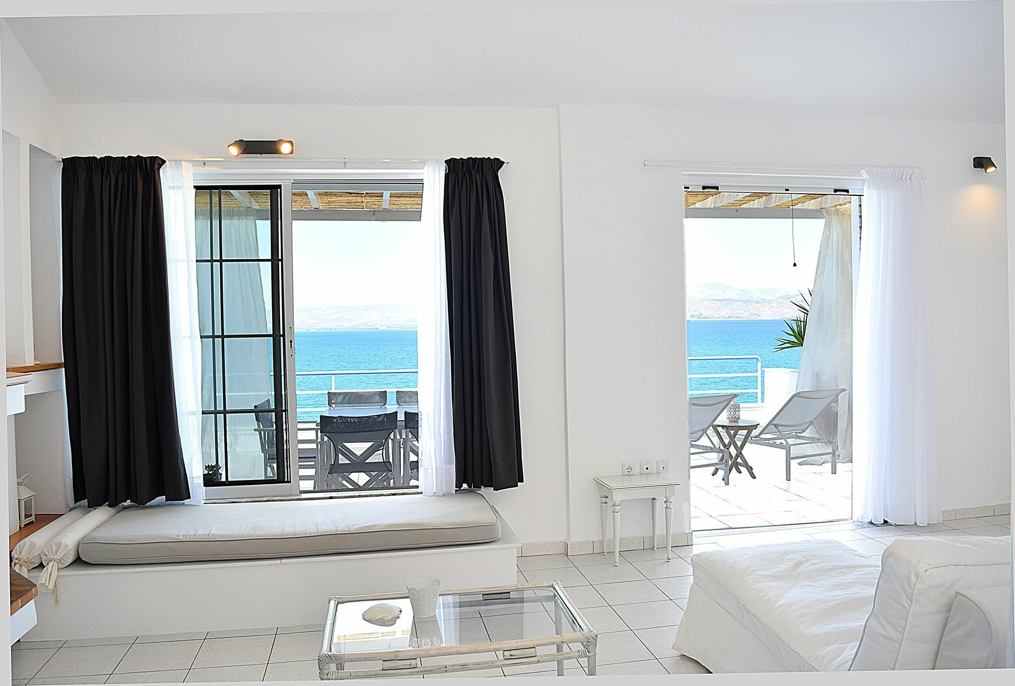 Meli Apartments & Villas Kivérion Eksteriør billede
